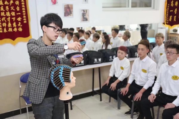 杭州什么生意适合女孩做（杭州什么生意适合女孩做的）